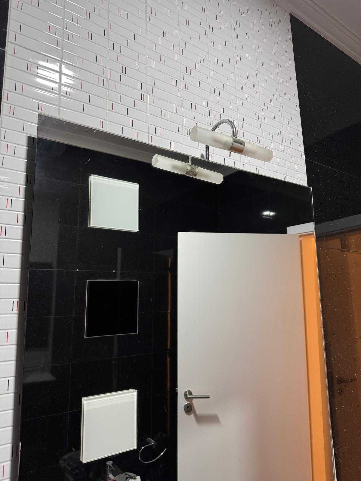 Espelho de WC com iluminação