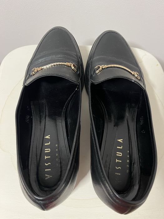 Lordsy, mokasyny czarne skórzane damskie Vistula 39