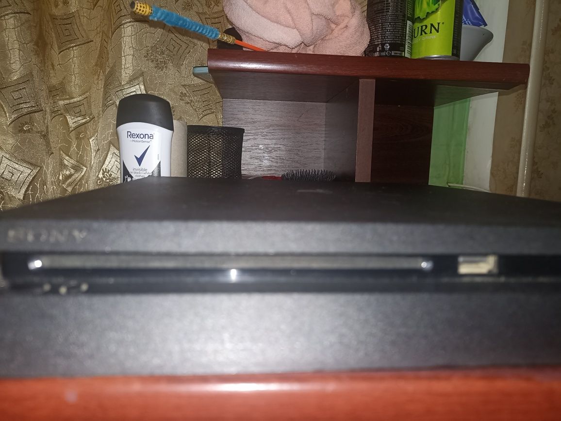 Sony playstation 4 с двумя джойстиками