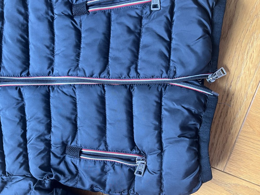 moncler kurtka dziecięca czarna puchowa zimowa
