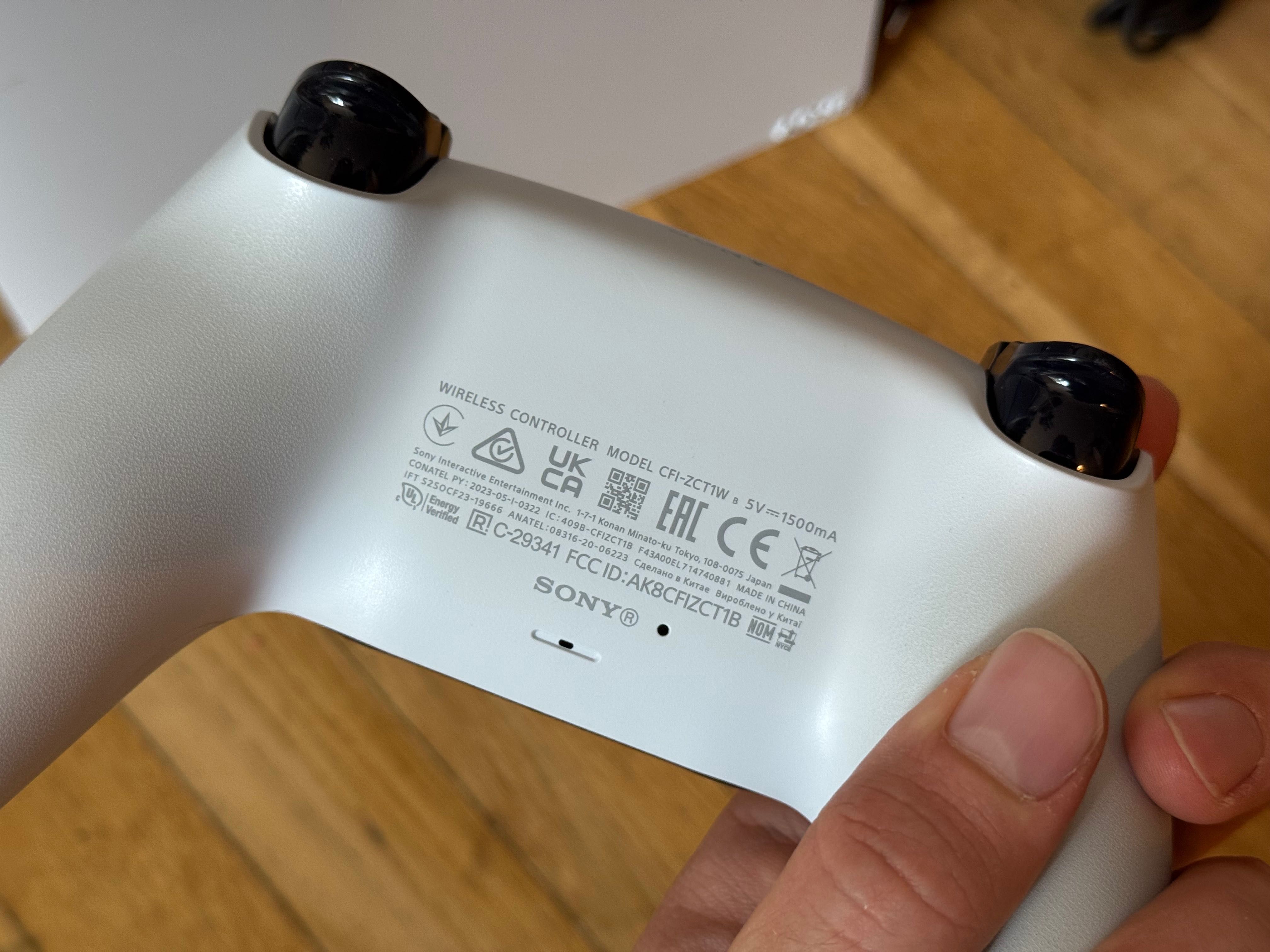 Ігрова приставка Sony PlayStation 5 Slim Digital Edition 1TB + док