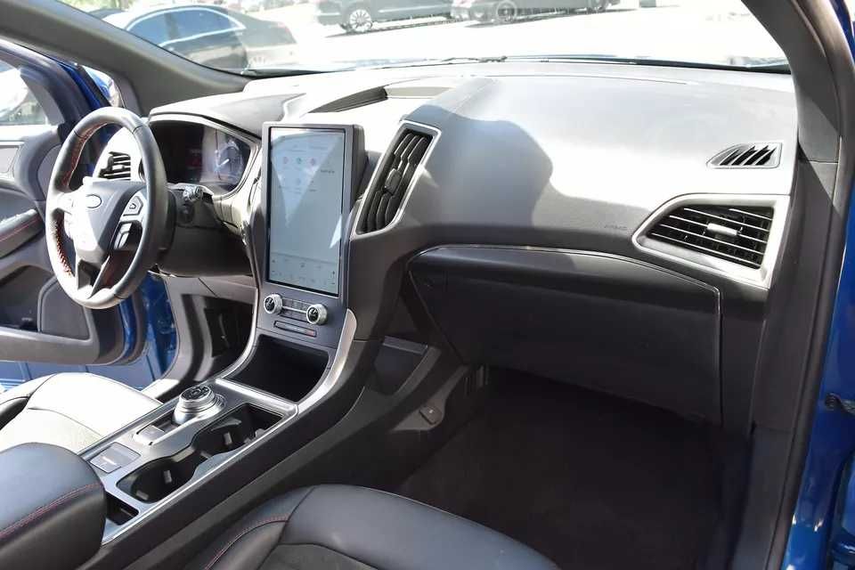 2022 Ford Edge ST-line