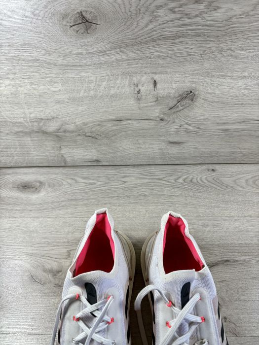 Adidas UltraBoost чоловічі кросівки 42.5 розмір