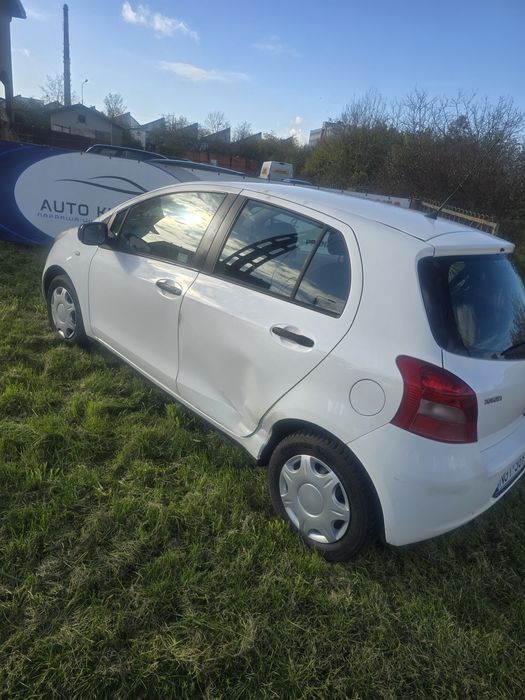 Toyota yaris 1.0 07r