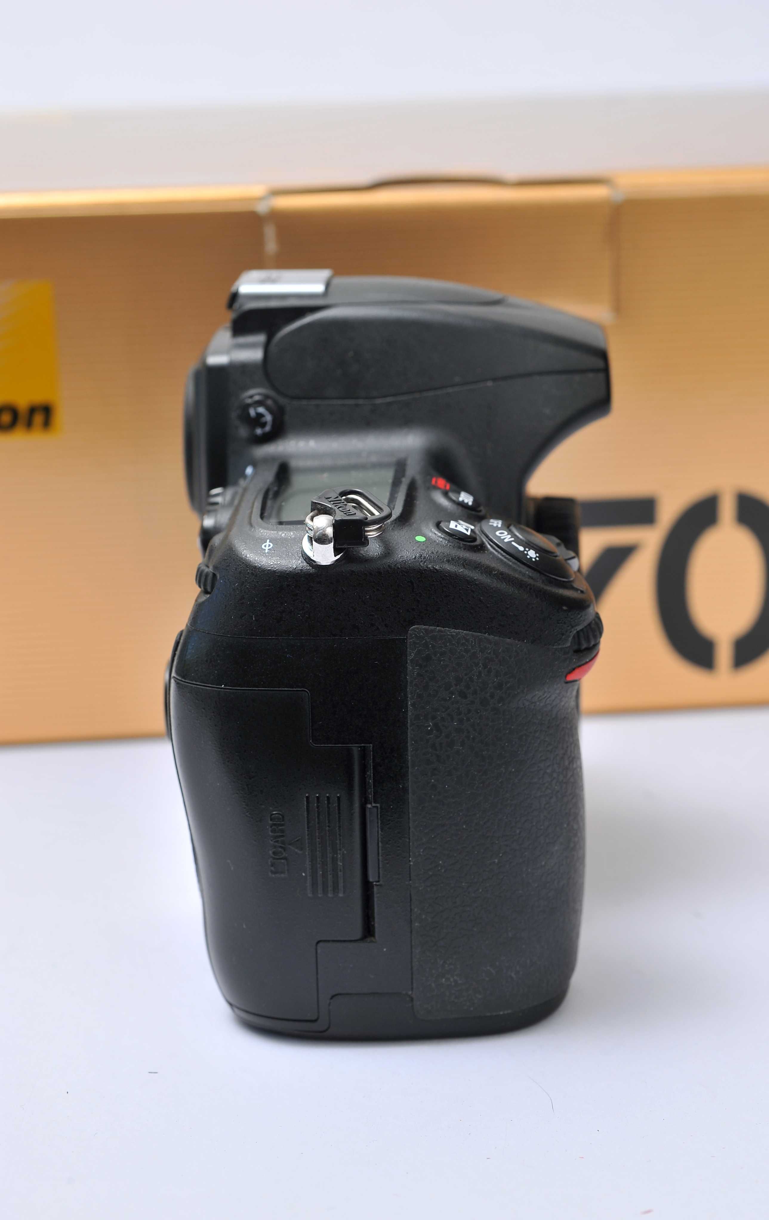Nikon D700 20mil  disparos.