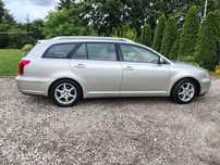 Toyota AVENSIS 1.8 benzyna ZADBANA