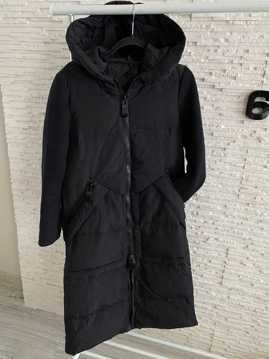 Płaszcz maxi puch naturalny z kapturem pikowany M