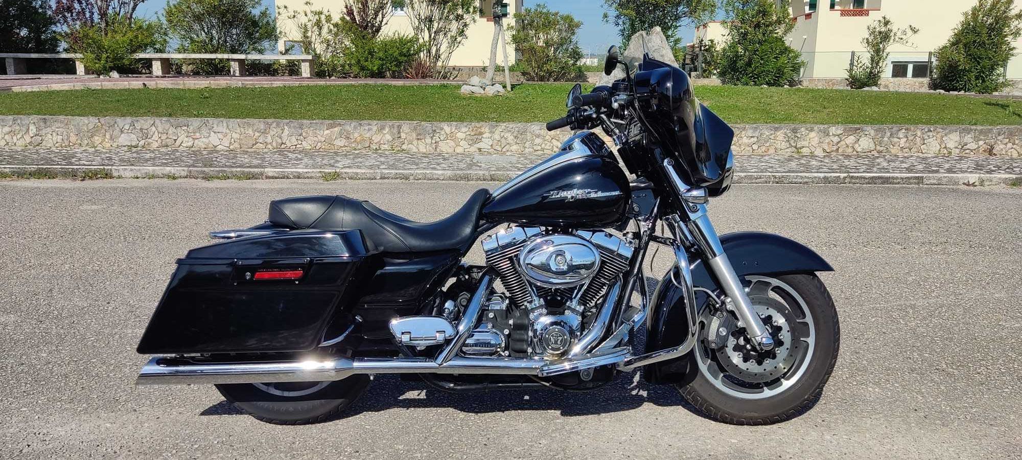 Harley Davidson FLHX-Street Glide 08