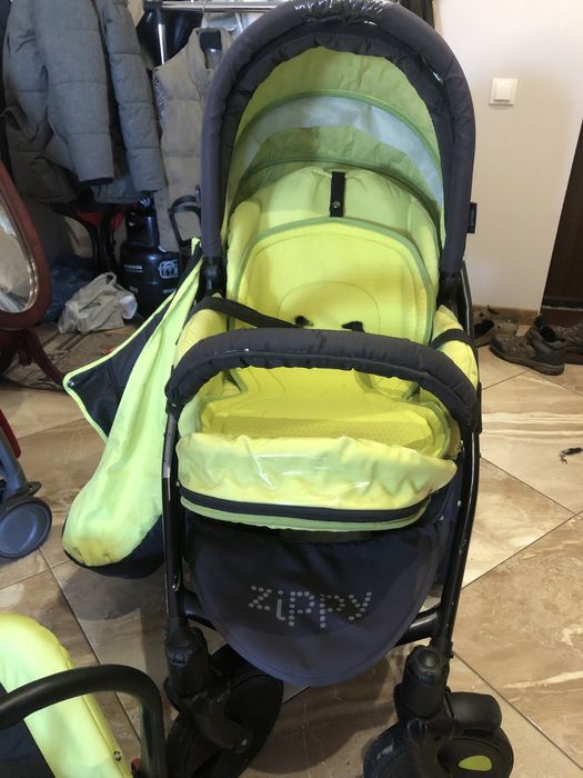 Коляска Chicco прогулка , Tutis zippy набор, люлька , автокресло