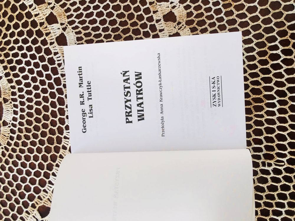 Przystań Wiatrów George R.R. Martin, Lisa Tuttle