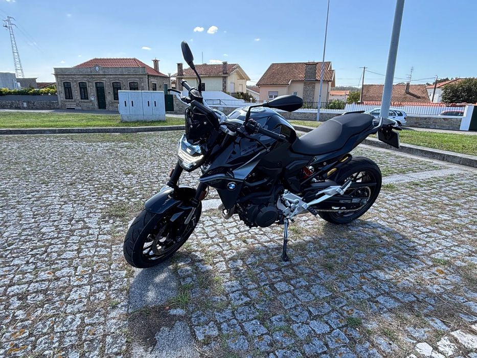 BMW F 900 R Triple Black