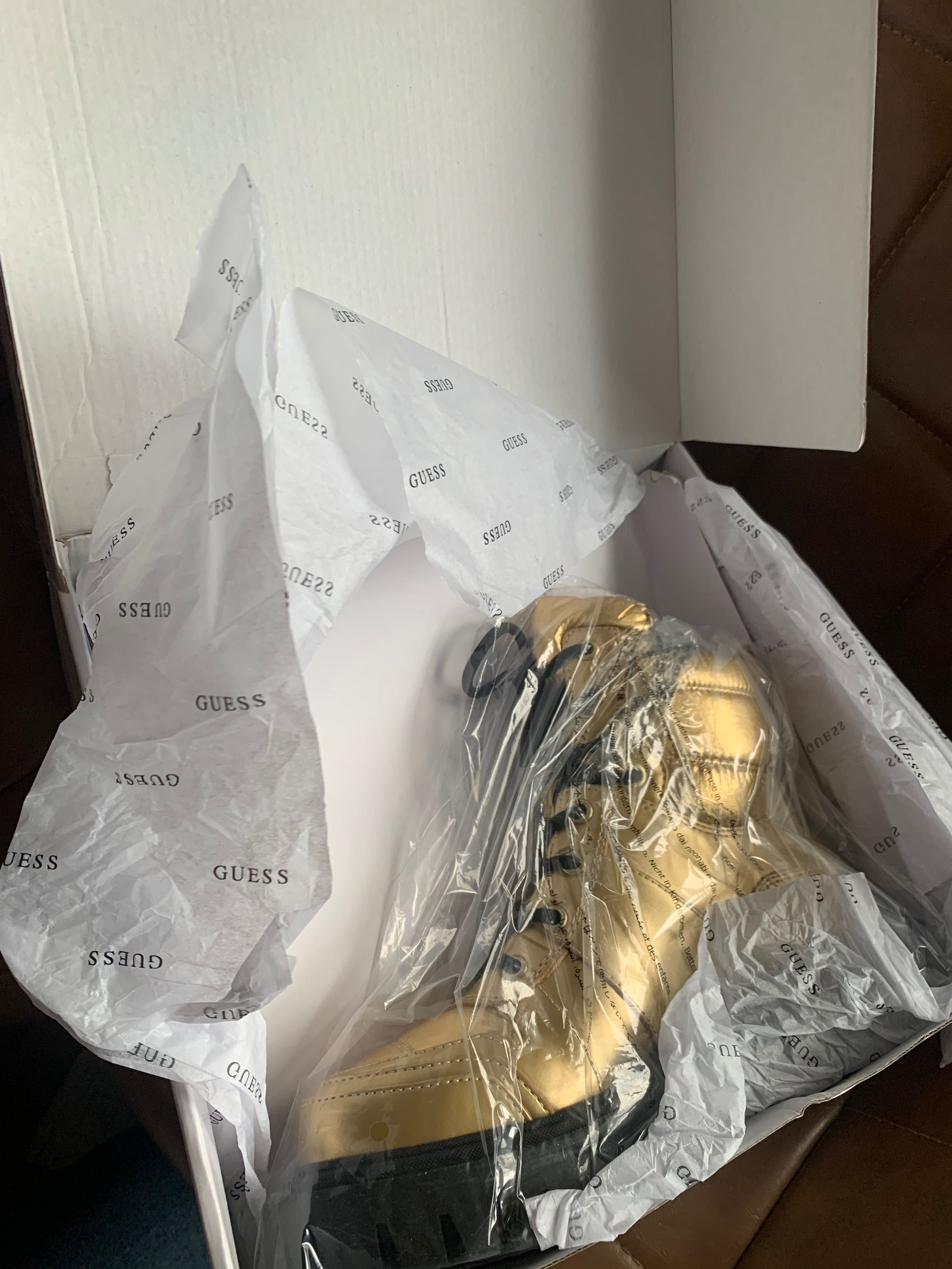 Nowe buty Guess Tisley 38.5 oryginalne 39 złote botki trapery