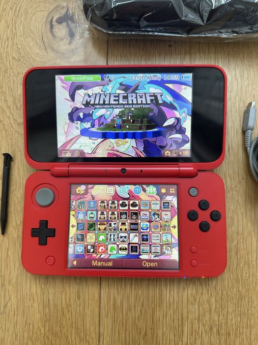 2DS XL Edição Pokebola (Desbloqueada, 128gb, 300+ jogos)