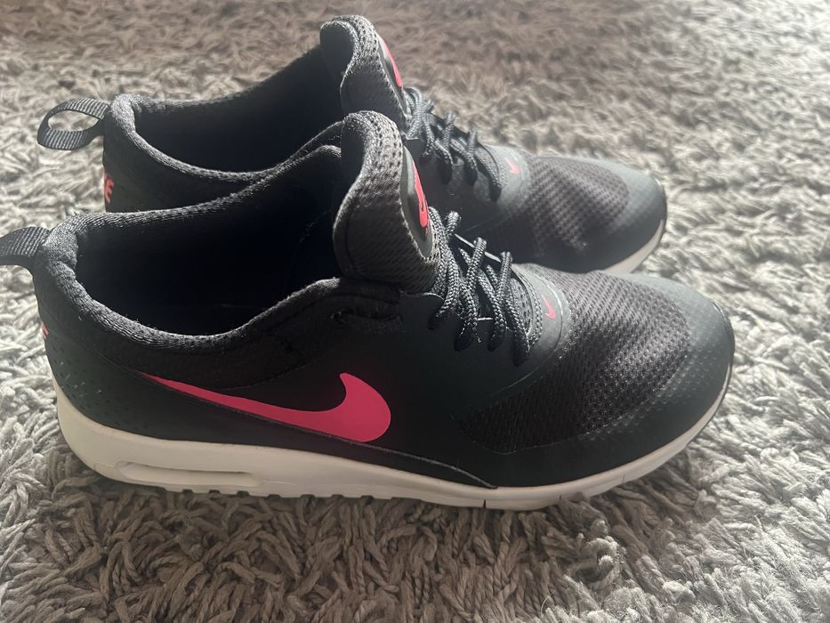 Nike Air Thea 24 cm