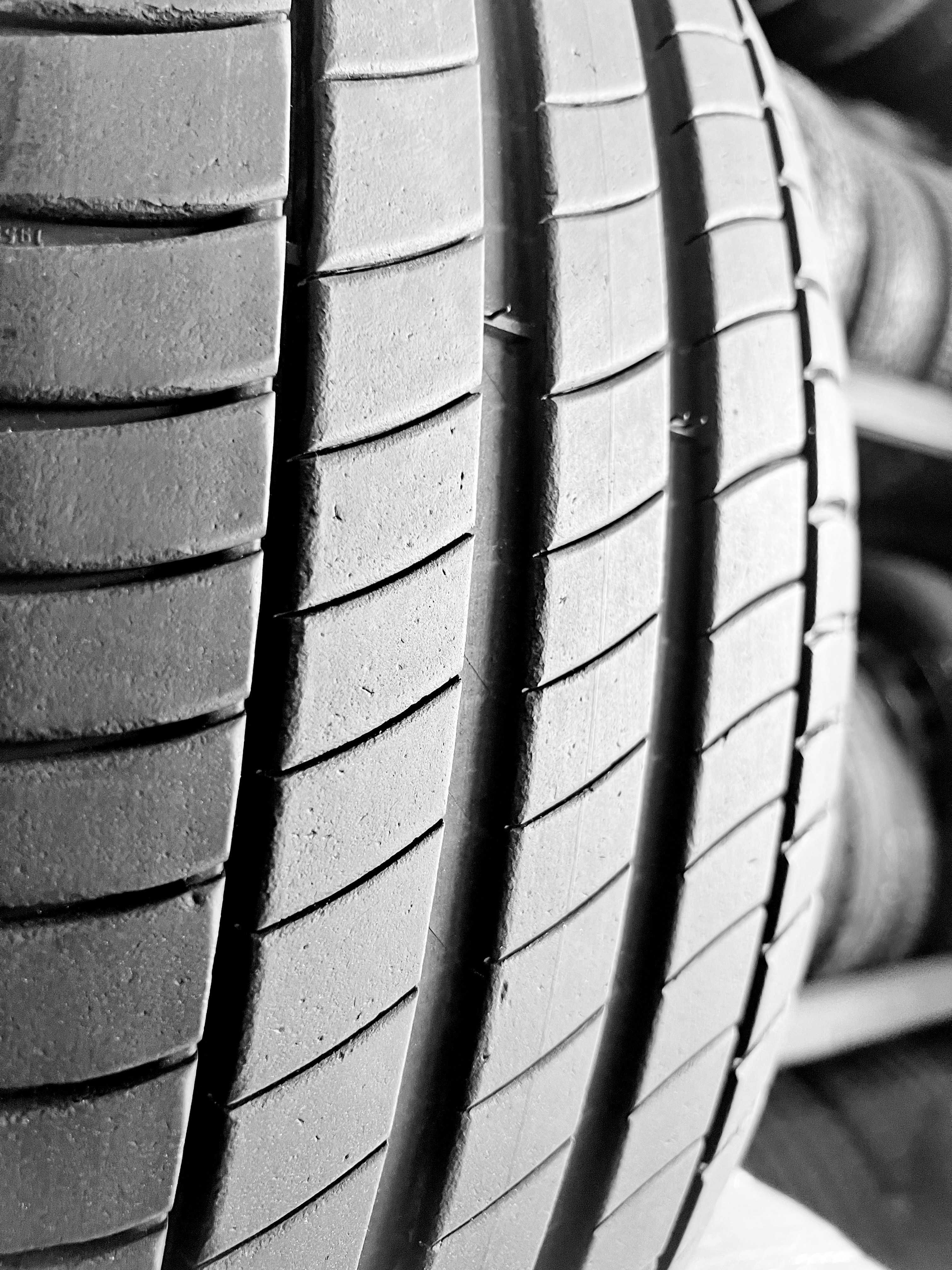 ШИни Б/в 205.55.19 пара Michelin