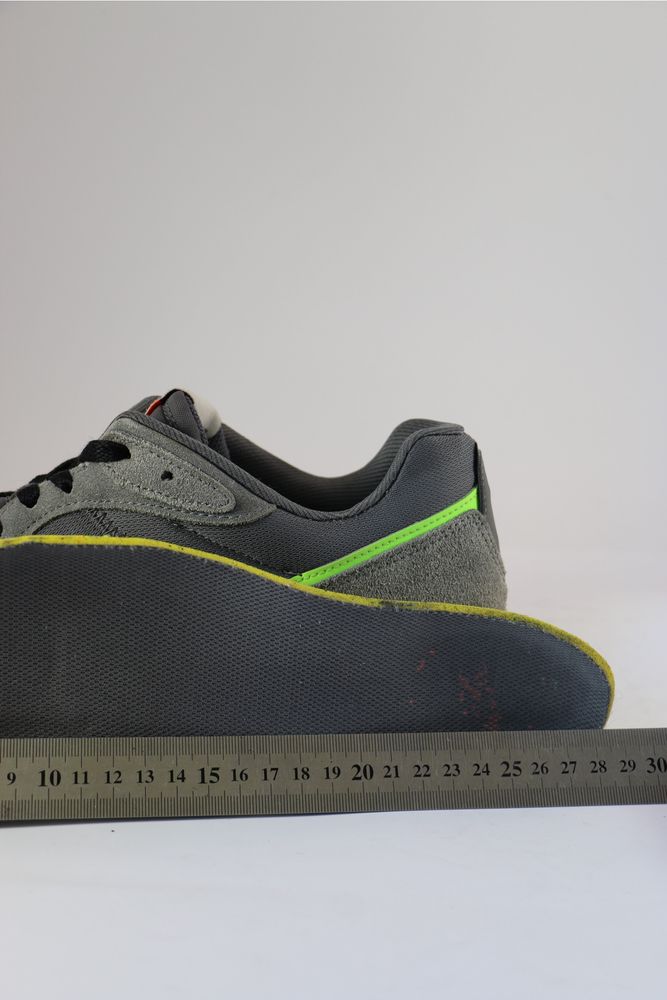 Nike Venture Runner Розмір 44