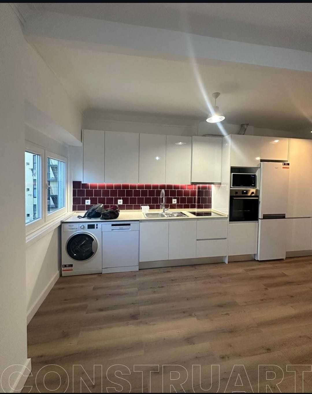 Remodelações residenciais e comerciais e trabalhos especializados
