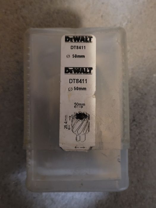 Frez do wiertarek ze stopą magnetyczną 50mm DEWALT DT8411