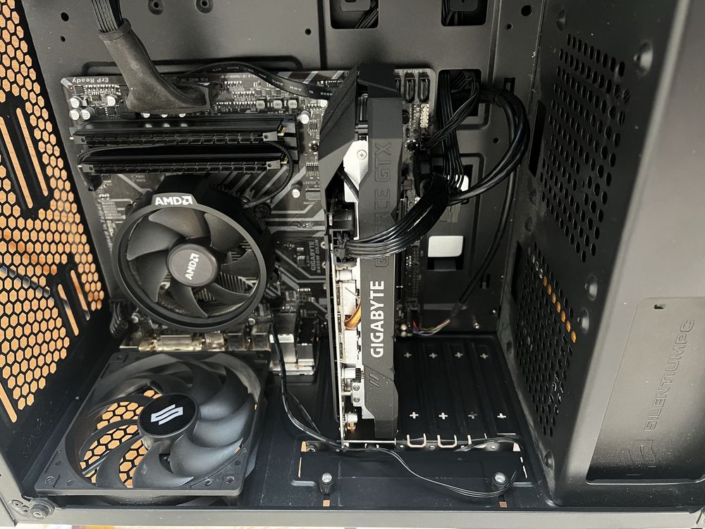 Komputer GTX 1650 SUPER/RYZEN 3 3100/8GB RAM/SSD 512 GB