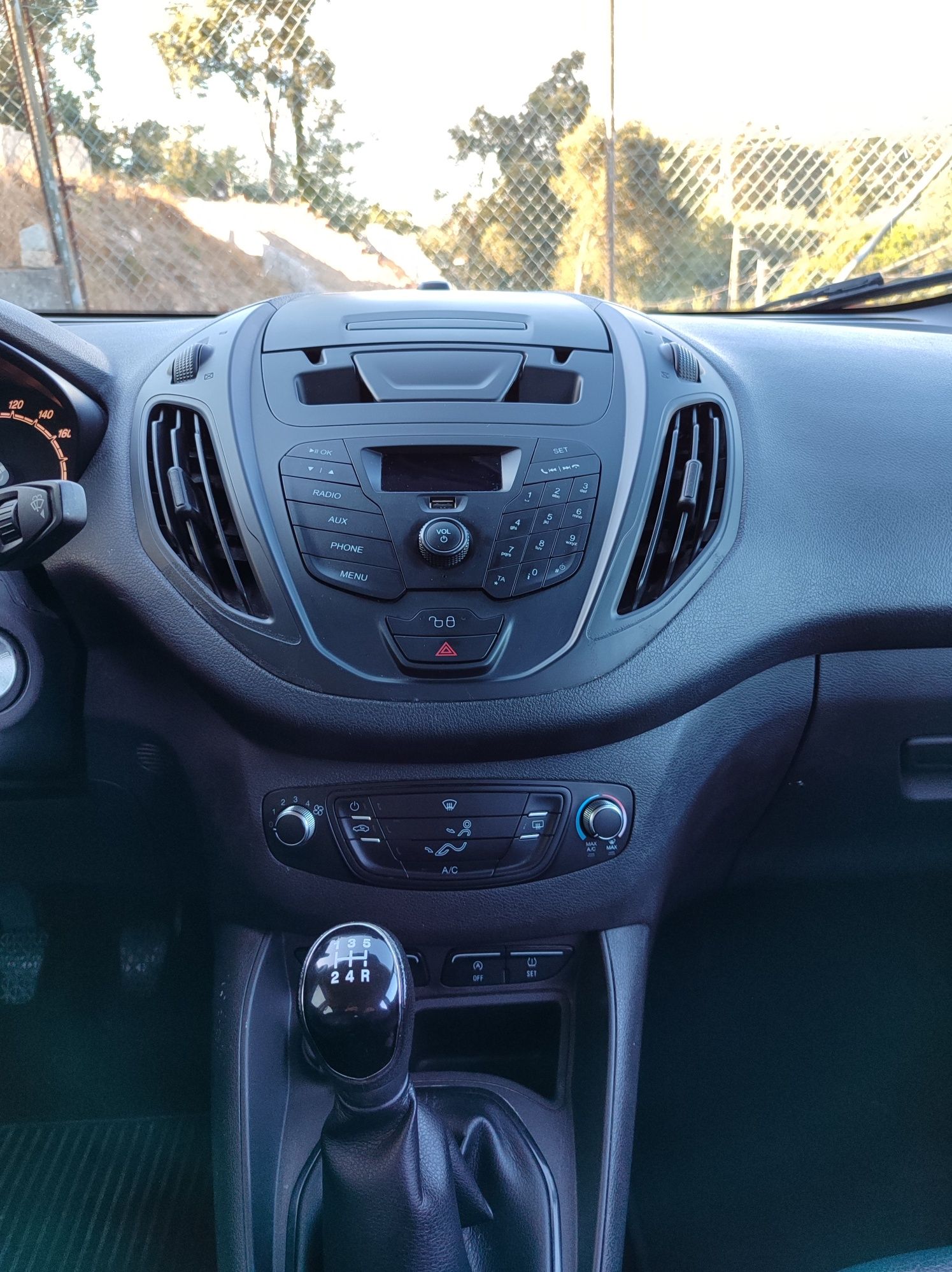 Ford Tourneo Courier 1.0 EcoBoost de 2016/11 Nacional