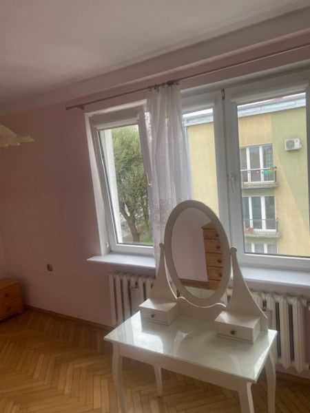 toaletka HEMNES z IKEI używana tanio