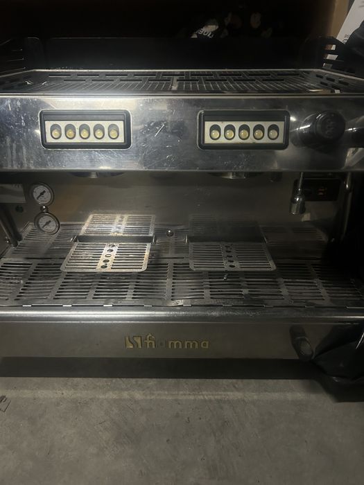 Máquina de café 2 Grupos Fiamma + moinho