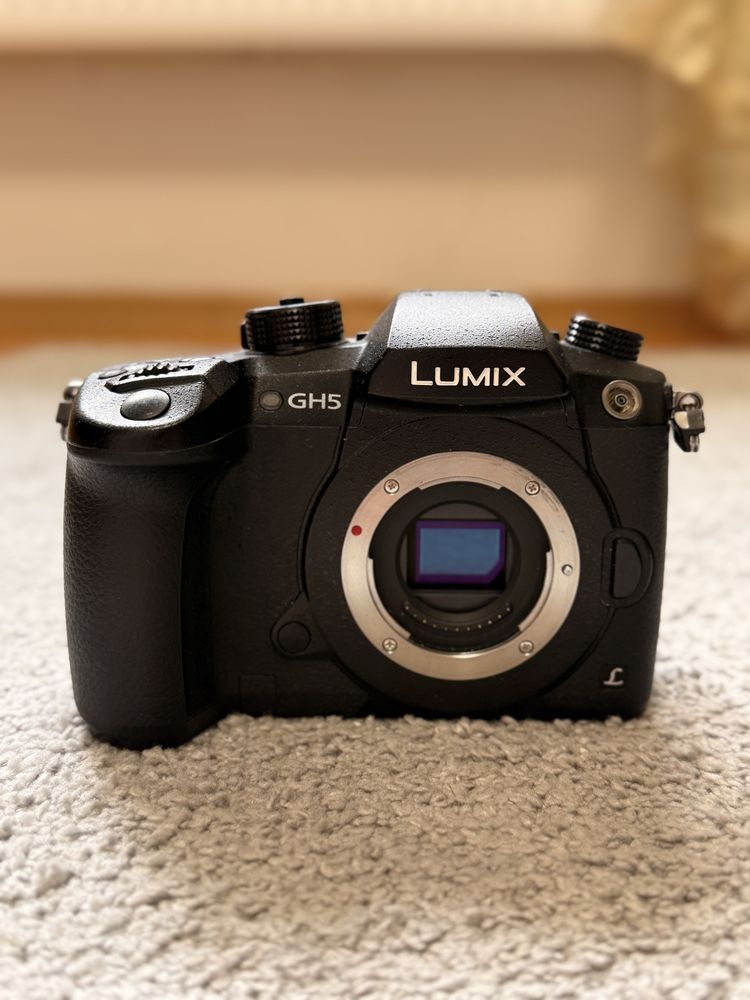 Panasonic Lumix GH5 Body