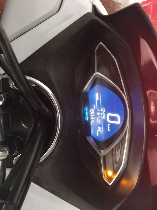 Vendo moto PCX honda