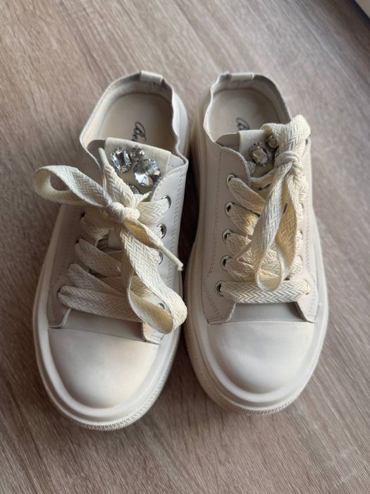 Кросовки  женские