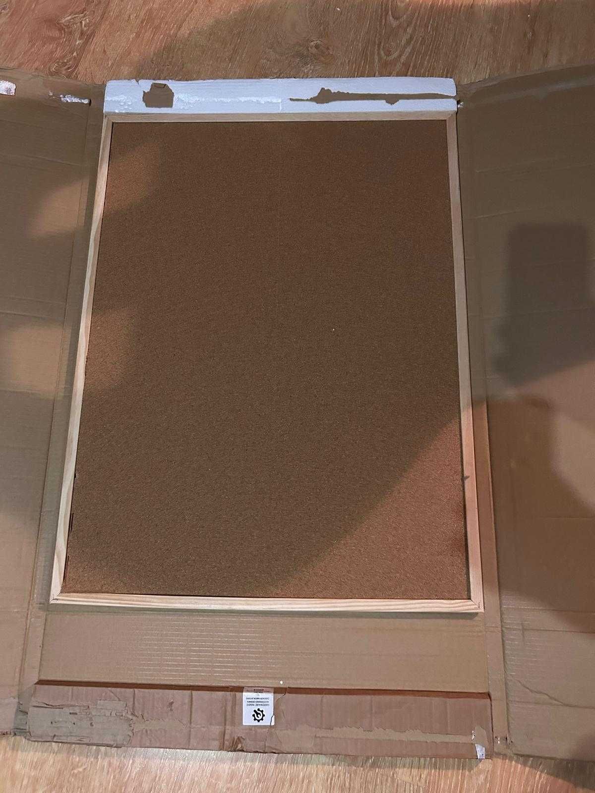 (13)BoardsPlus Tablica korkowa samogojąca o strukturze drewna 80 x 60