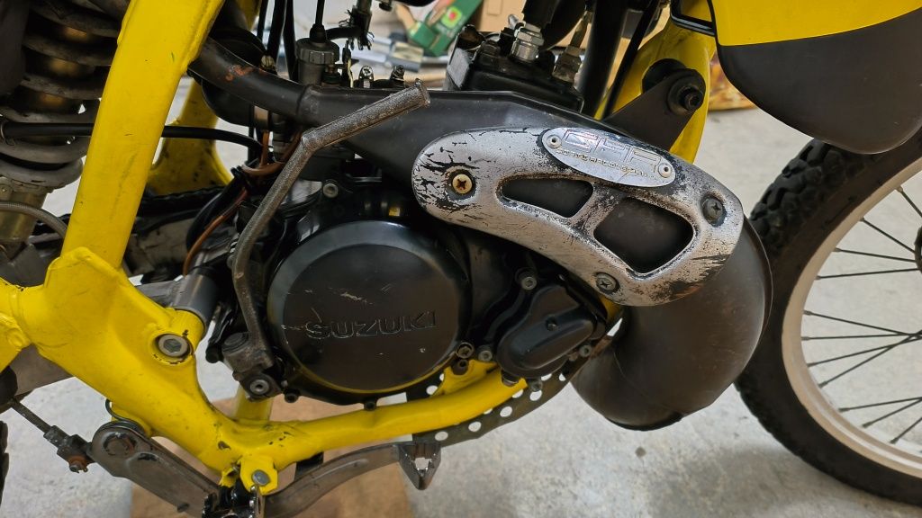 Suzuki RMX 50 ( ciclomotor)