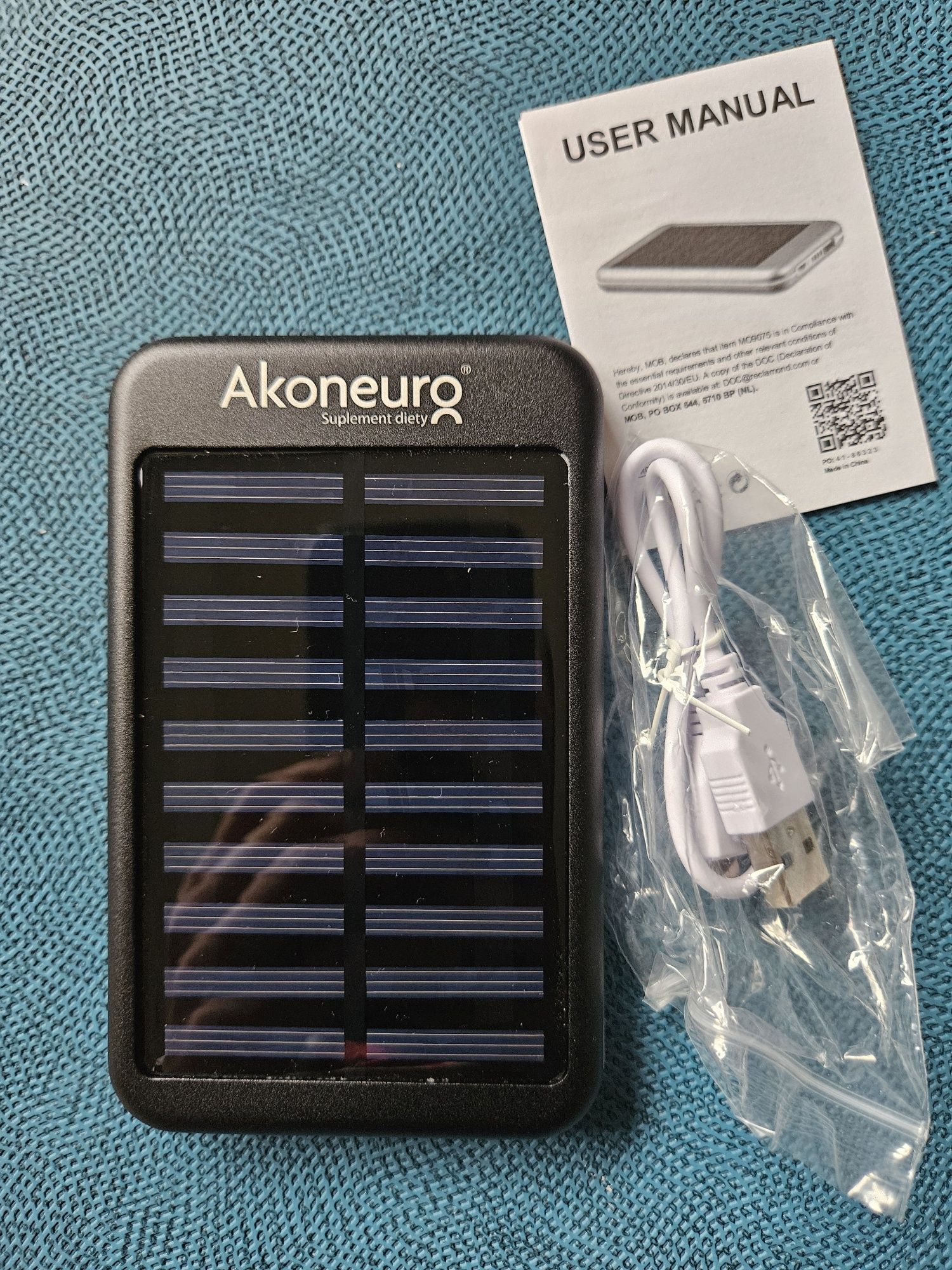 Powerbank z panelem solarnym