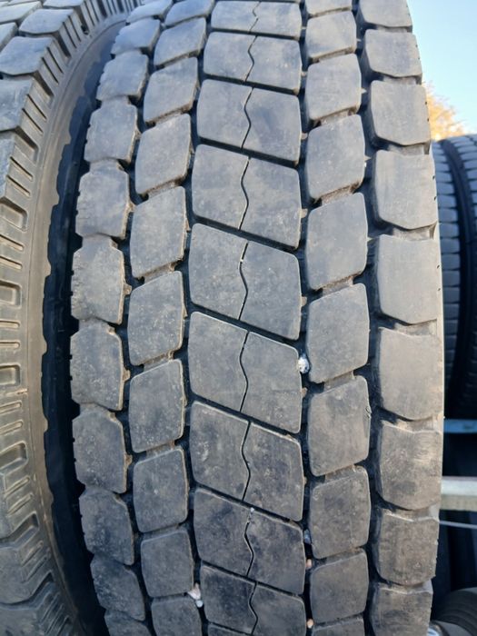 Грузові шини бу 245/70/19.5