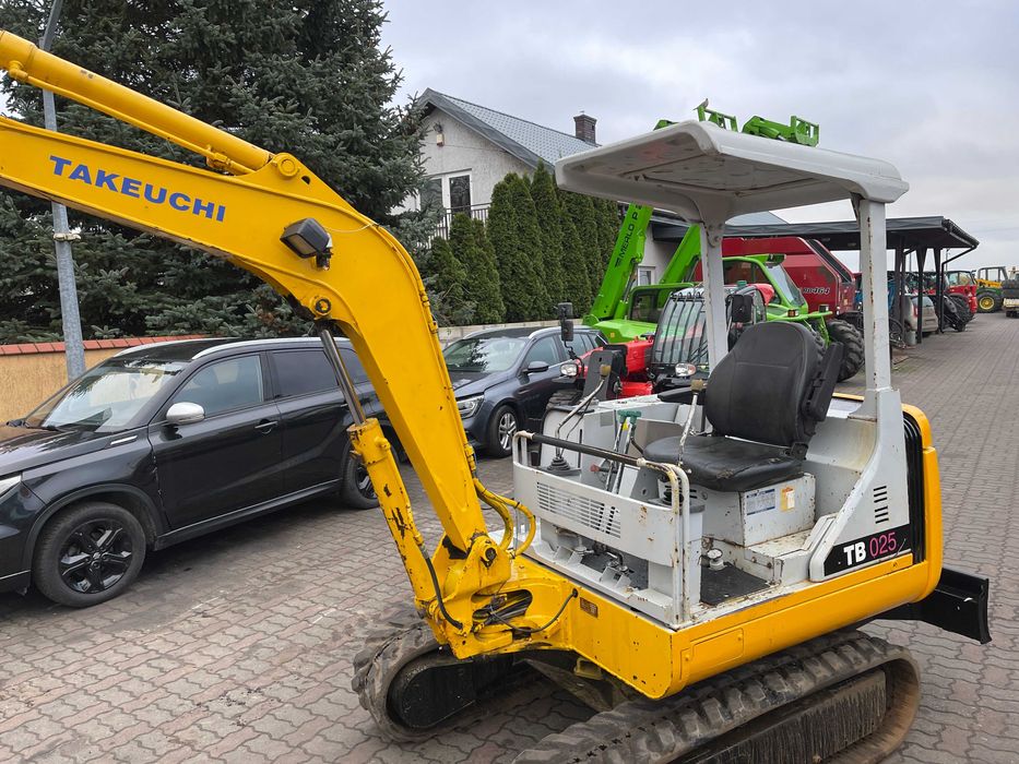 Minikoparka Takeuchi TB 025*Yanmar*100% Sprawna*2.6 Tony*Jcb cat case