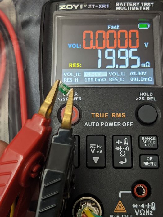 YR1035+ XR1 тестер внутрішнього опору акумуляторів 18650