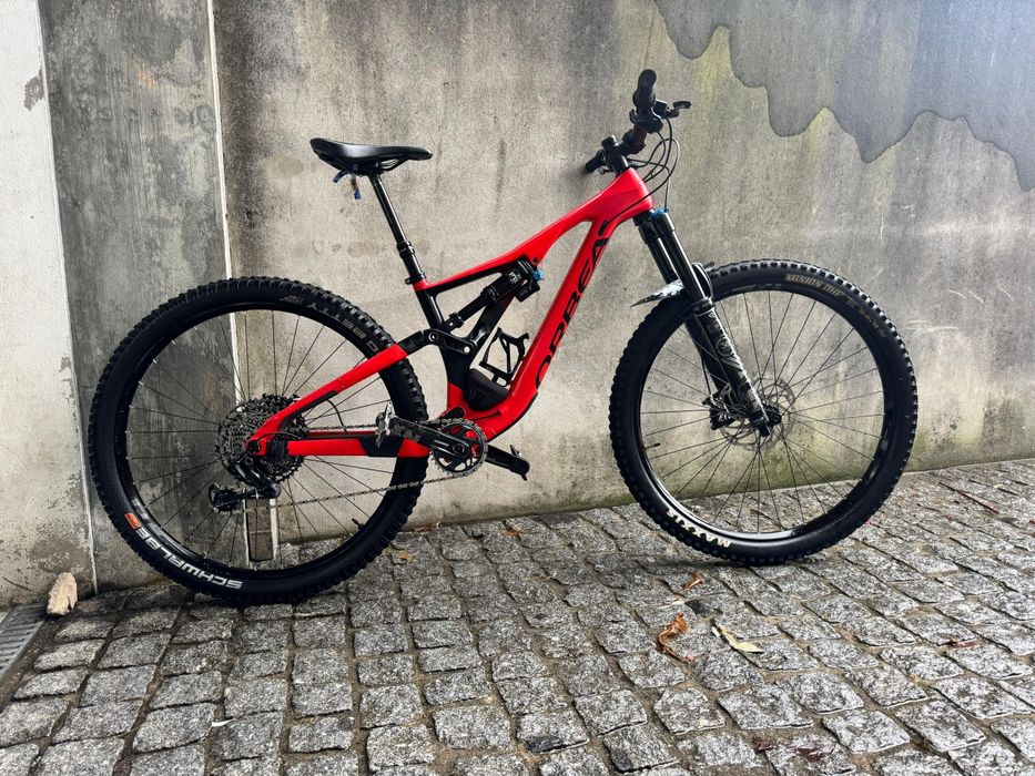 Bicicleta suspensão total