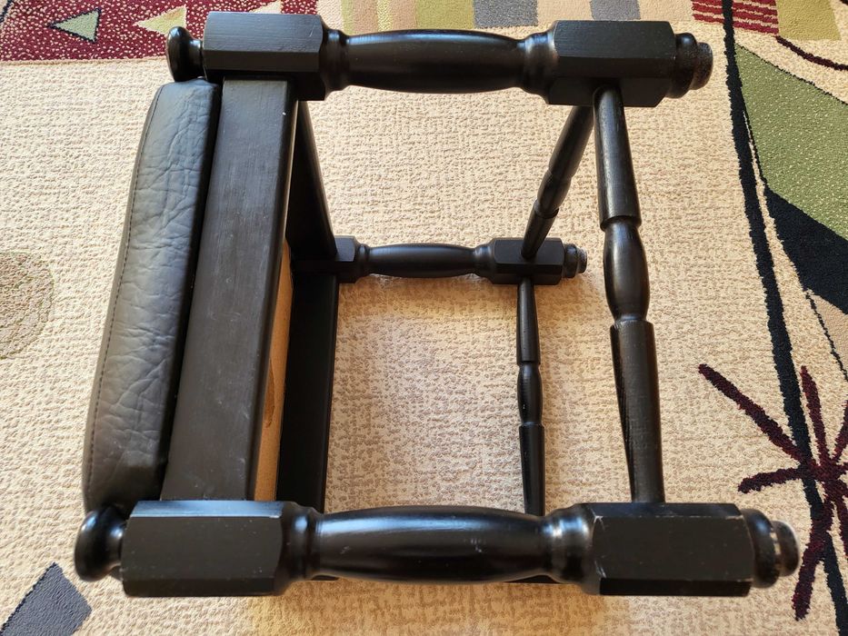 Taboret drewniany