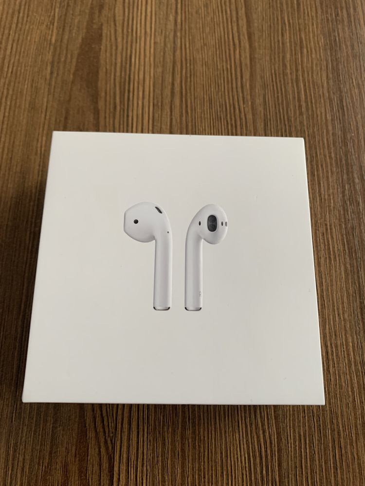 Airpods 2 кейс. Продам кейс від навушників Apple Airpods2