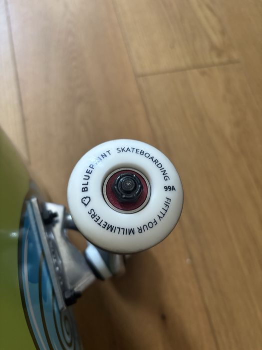 Prawie nowa deskorolka + skatetool