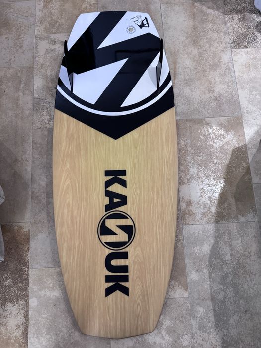 Wake surf board Kanuk