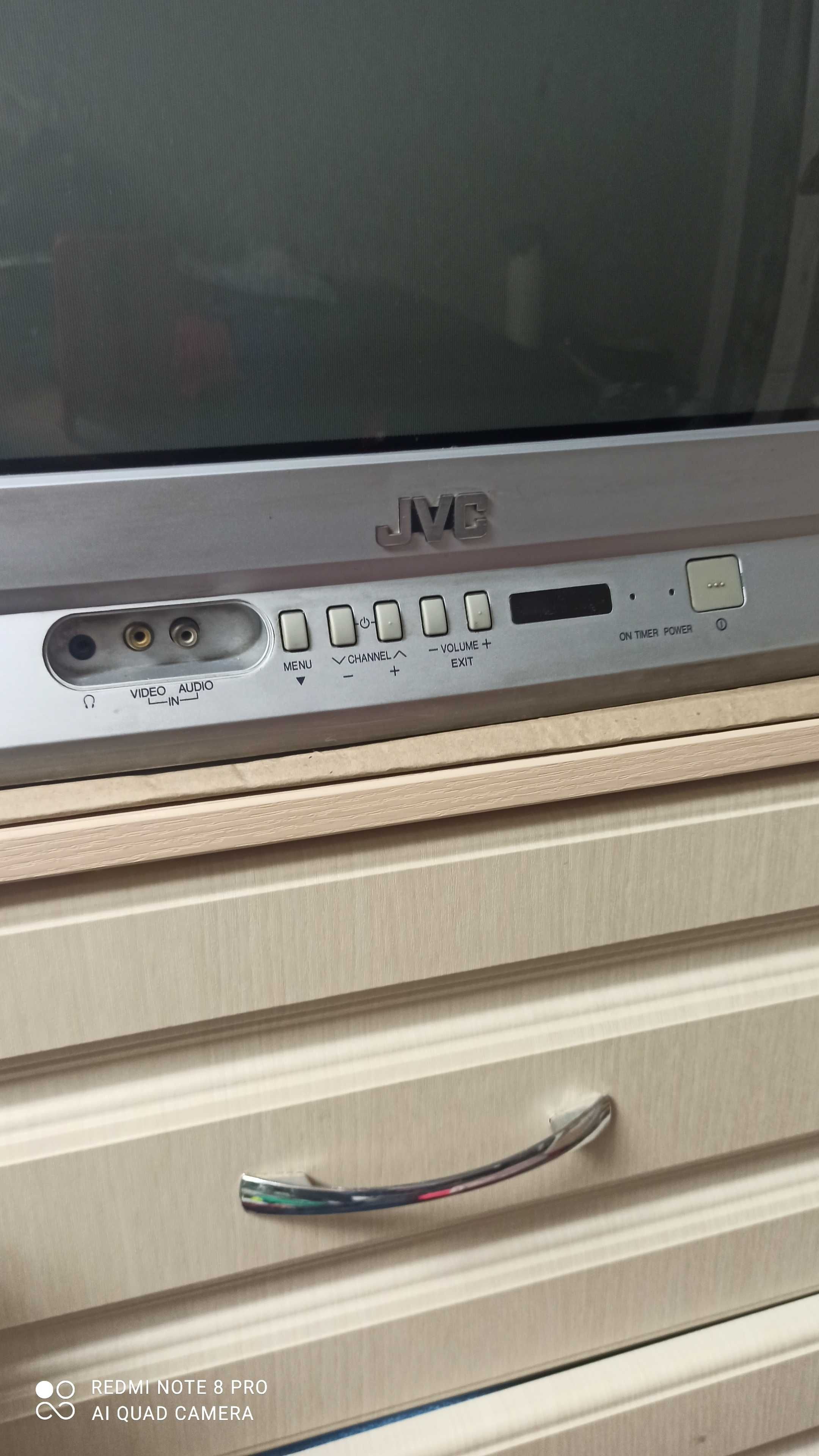 Телевизор JVC, диагональ 52