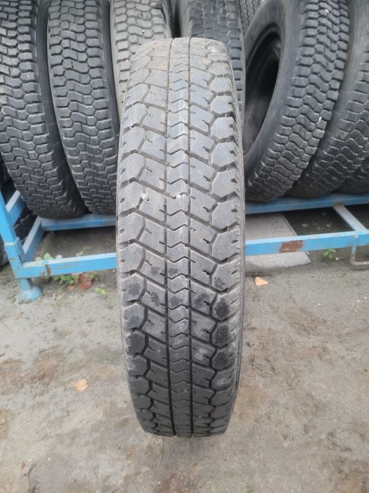 Opony z demobilu wojskowego 8.25 r20