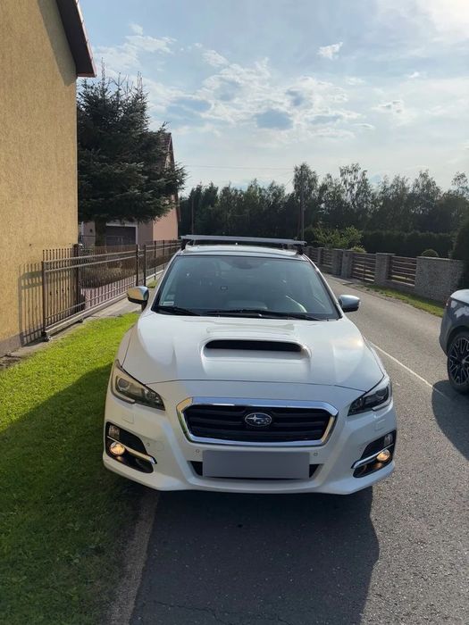 Subaru Levorg stan bardzo dobry , dodatkowo koła zimowe i poprzeczki dachowe