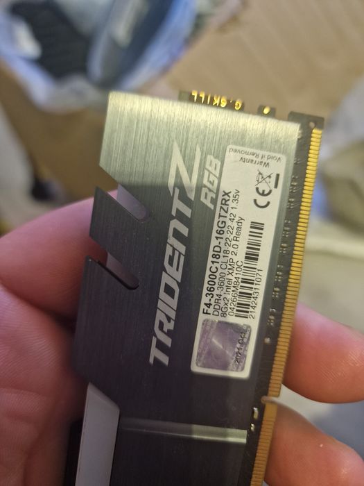 Memória RAM G.SKILL Trident Z RGB 16GB (2x8GB) DDR4-3600MHz