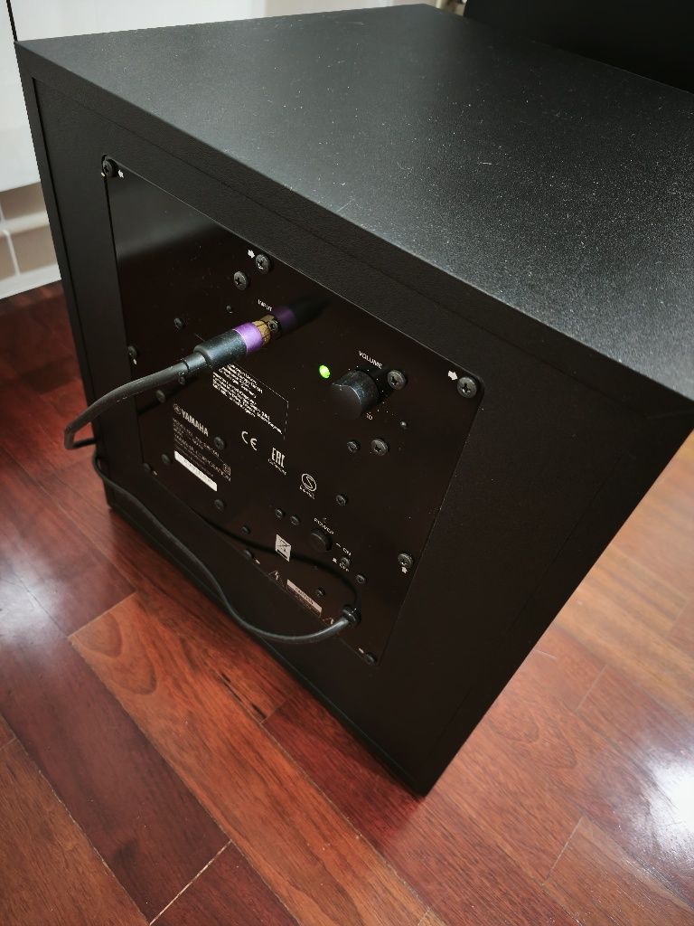 Pack Hi-Fi: Amplificador + Subwoofer + Altifalantes - Qua