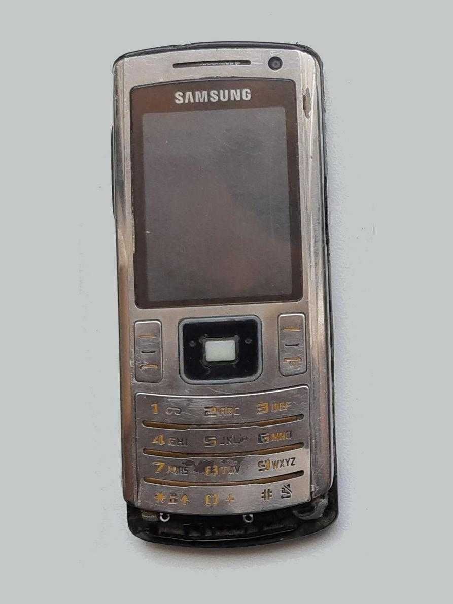 Samsung classic U800  Samsung C100