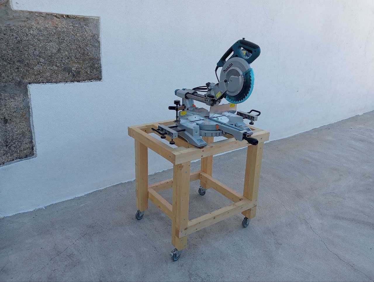 Serra esquadria telescópica Makita 1.430W 260 LS1018LN