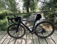 Rower gravel Unibike Geos GRX