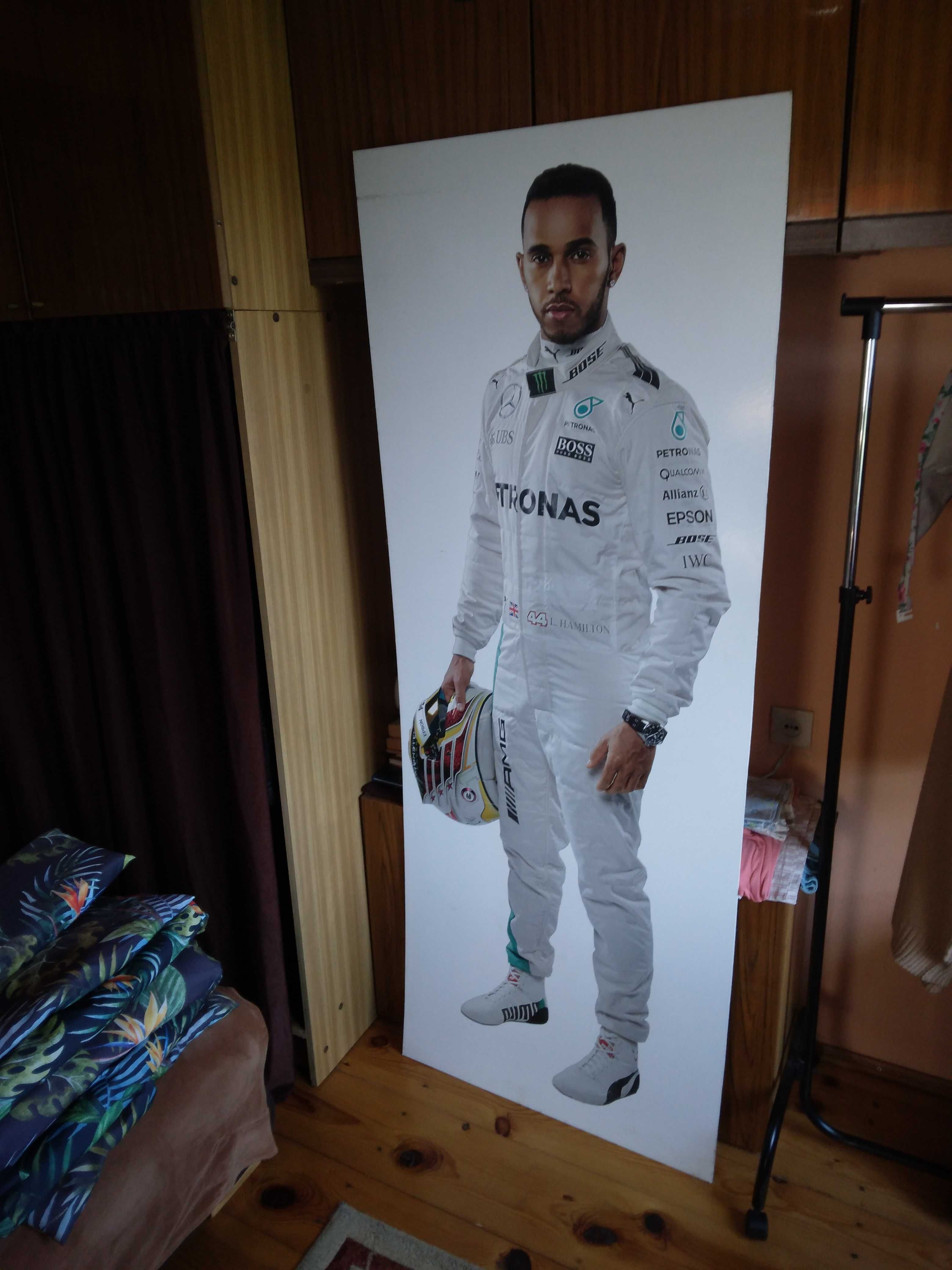 Lewis Hamilton  naklejka plakat skala 1:1. Oryginał.