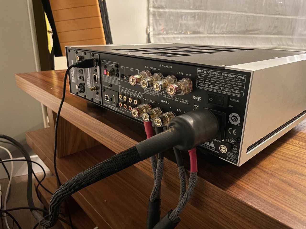 NAD M32 - All in One streamer + wzmacniacz